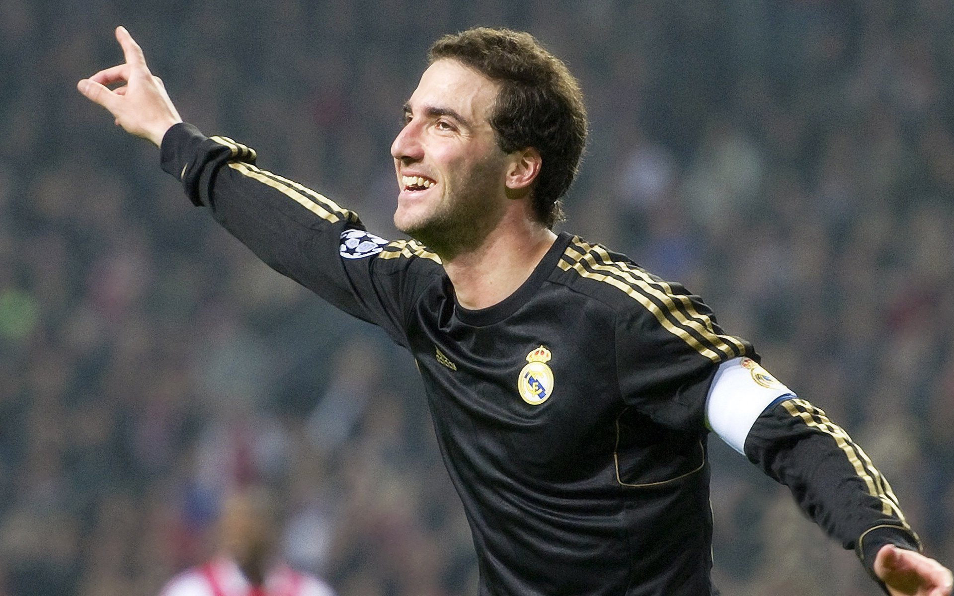 弗朗索瓦·霍尔茨豪伊泽：南非队的战术调度员，组织进攻如行云流水